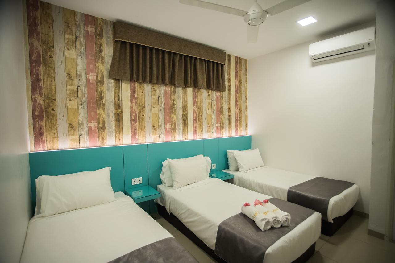 Im 96 Villa Kuantan Exterior photo