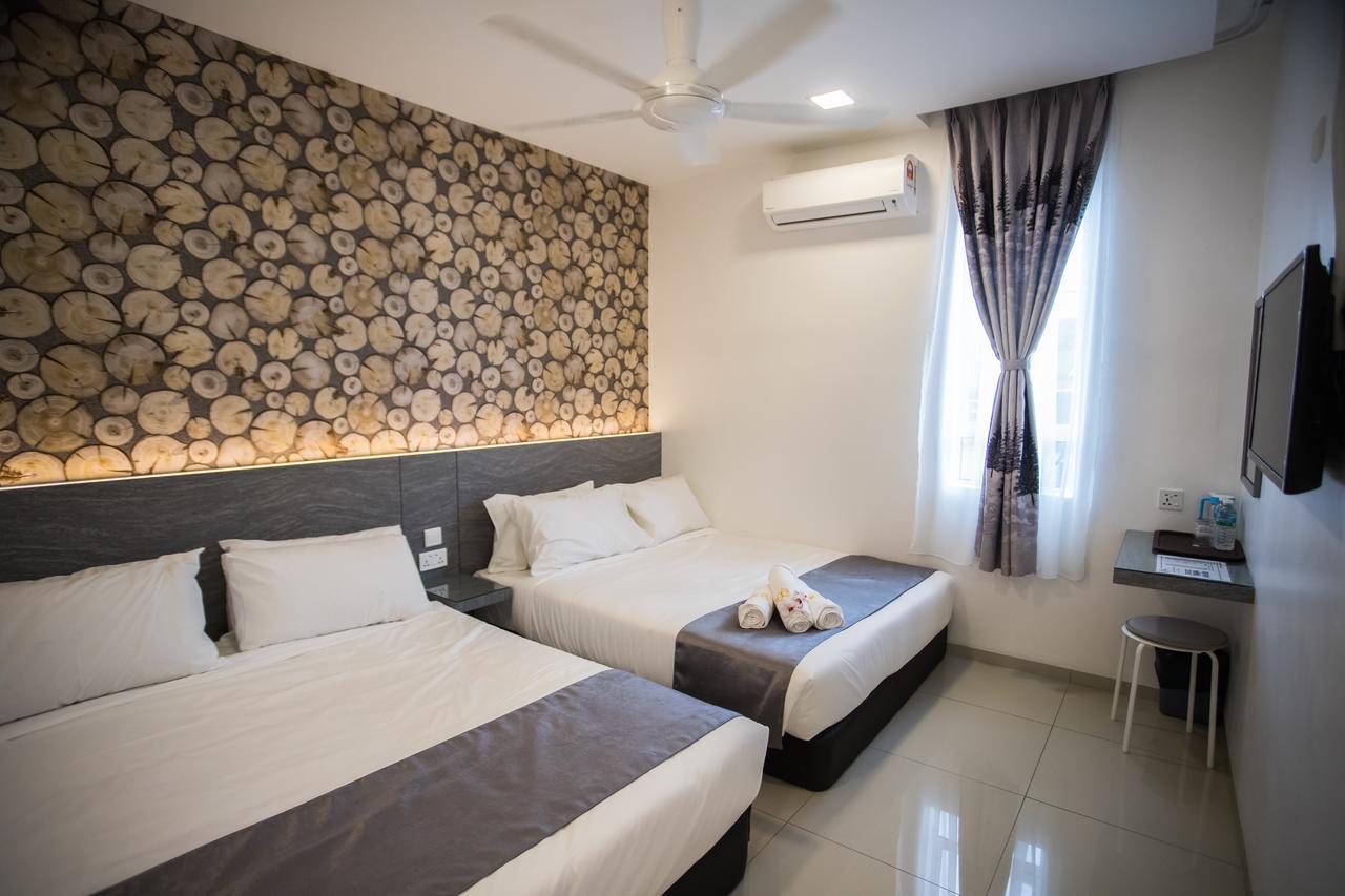 Im 96 Villa Kuantan Exterior photo